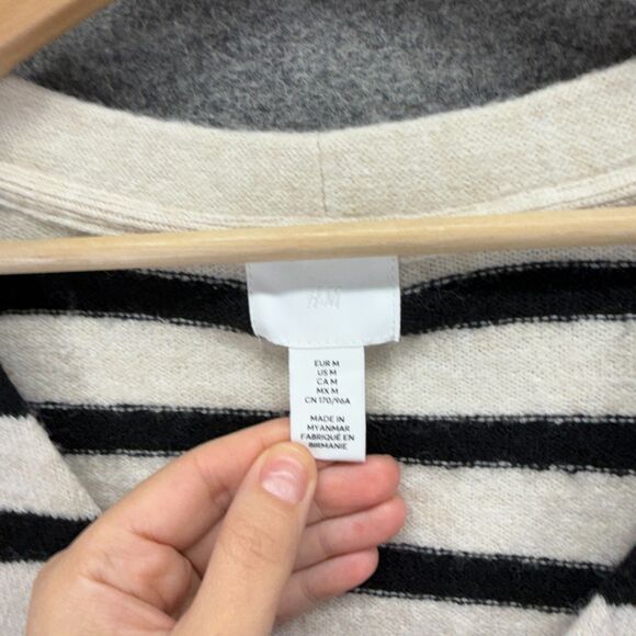 H&M Sweater Pullover Women M Medium White Striped V-Neck Long Sleeve Knit Wool - Picture 3 of 7